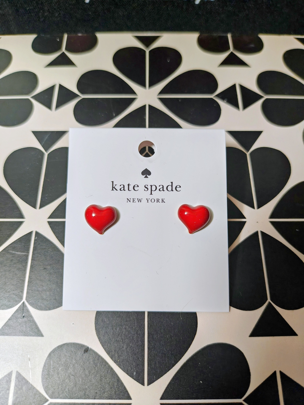 Kate Spade Amour Studs Heart Earrings 2026 Collection - NOVELTY!!